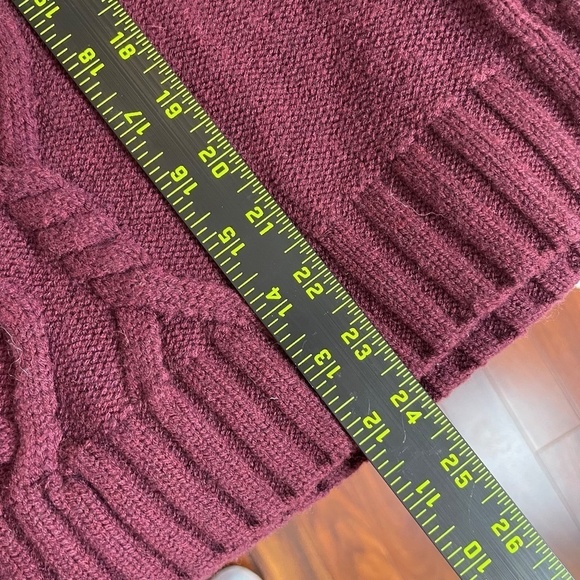 Athleta 100% Merino Extra Fine Wool Hoodie Cable Knit Sweater, Size XS - Picture 7 of 10
